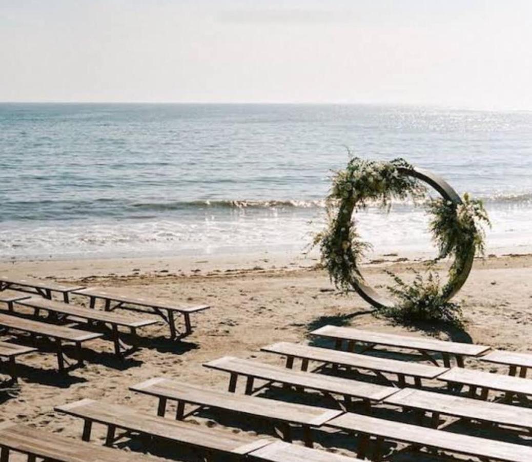 Sunbloom Beachfront Hotel And Restaurant Zambales Sinabacan Zewnętrze zdjęcie