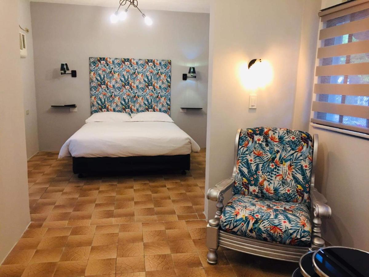 Sunbloom Beachfront Hotel And Restaurant Zambales Sinabacan Zewnętrze zdjęcie