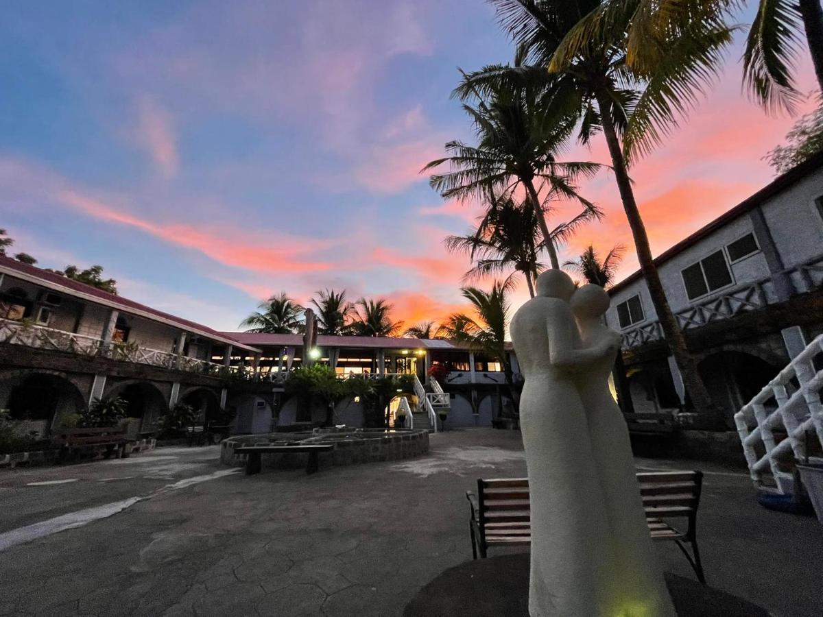 Sunbloom Beachfront Hotel And Restaurant Zambales Sinabacan Zewnętrze zdjęcie