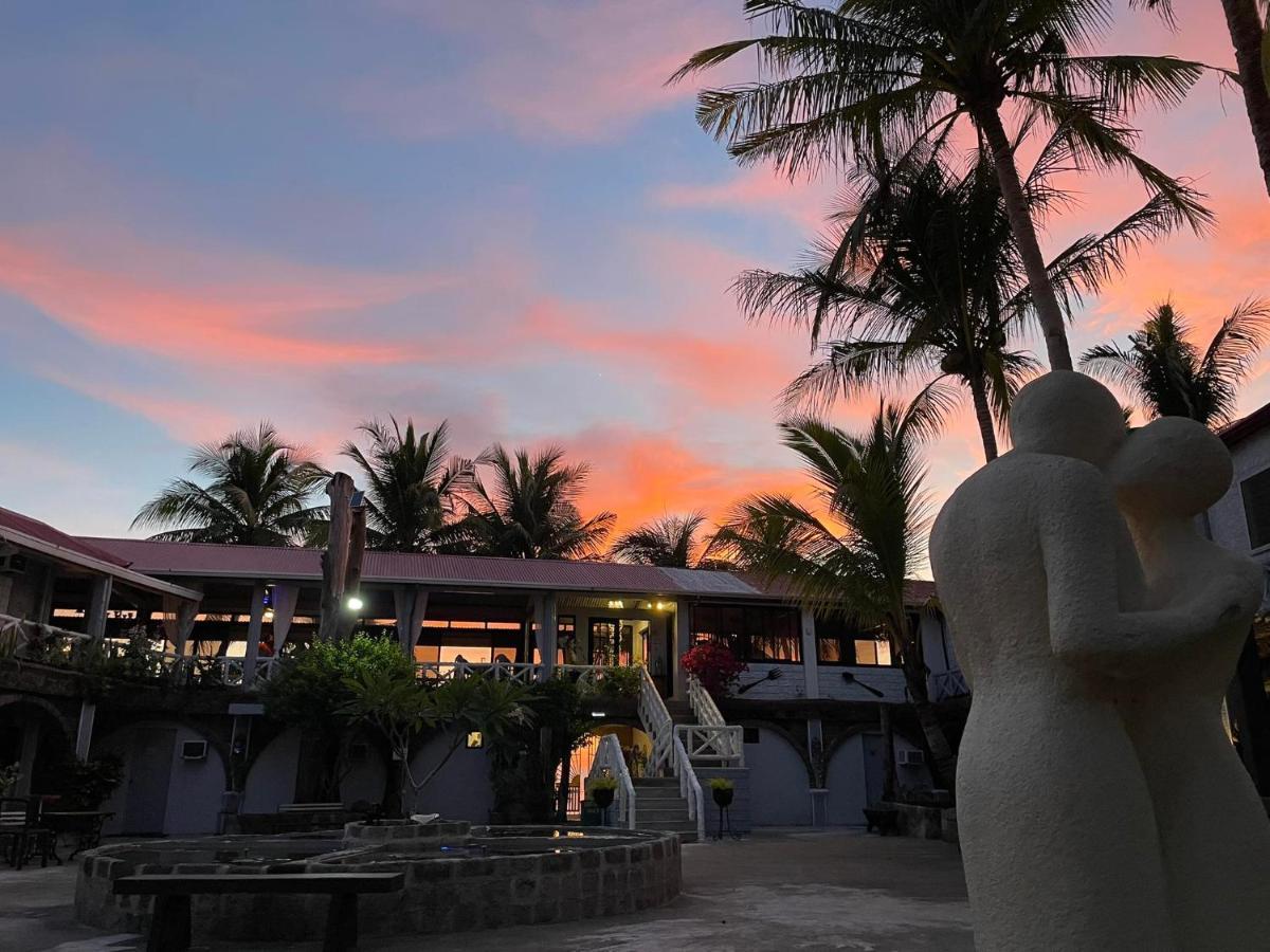 Sunbloom Beachfront Hotel And Restaurant Zambales Sinabacan Zewnętrze zdjęcie