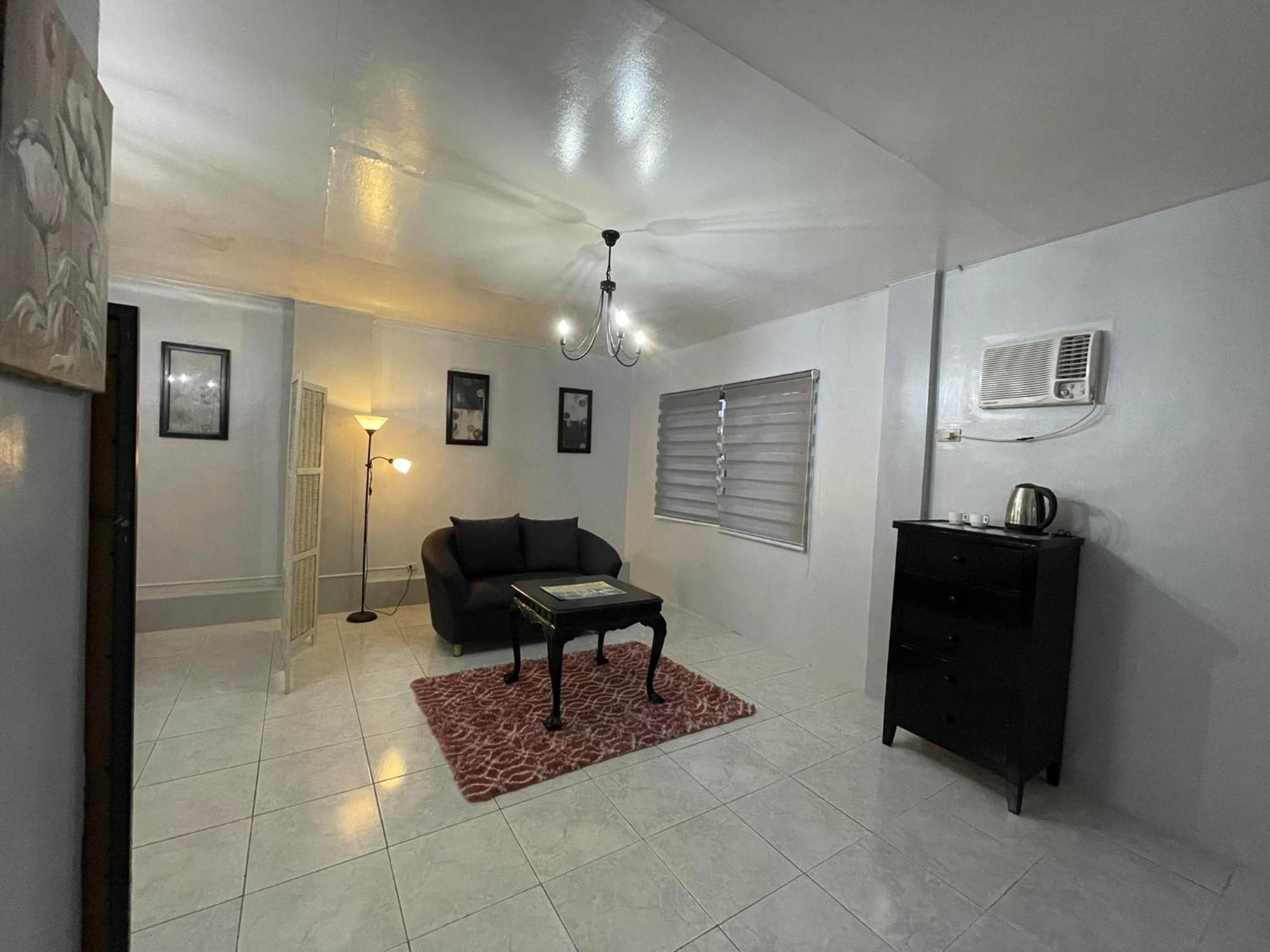 Sunbloom Beachfront Hotel And Restaurant Zambales Sinabacan Zewnętrze zdjęcie